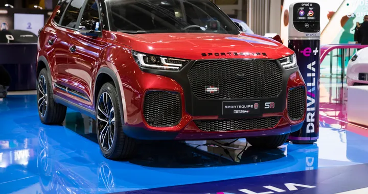 DR Sportequipe 8, SUV Plug-in a 7 posti che funziona anche a GPL