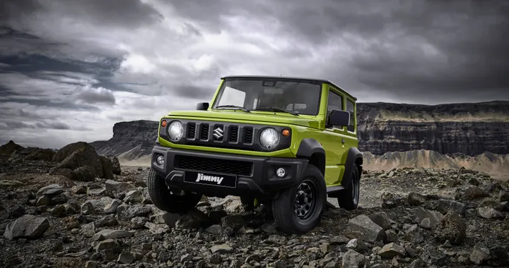 Suzuki Jimny, il mitico fuoristrada oggi è un autocarro. La 5 porte non arriverà in Europa