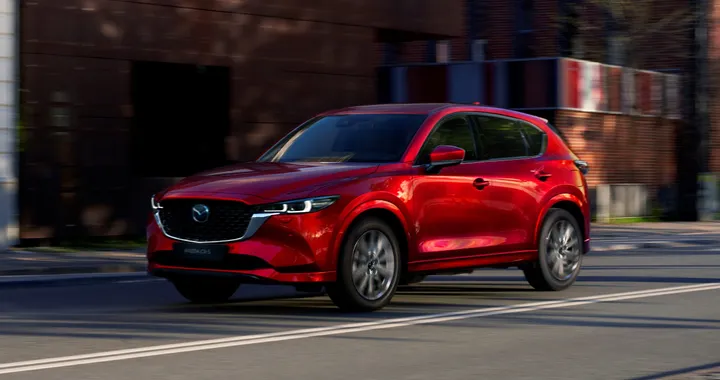 Mazda CX-5, più comfort e ritocchi al design con il Model Year 2022