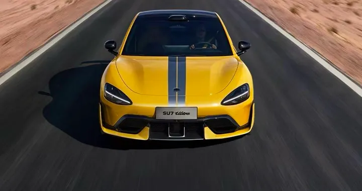 Xiaomi SU7 Ultra, ufficiale la nuova sportiva elettrica. Sfida la Porsche Taycan