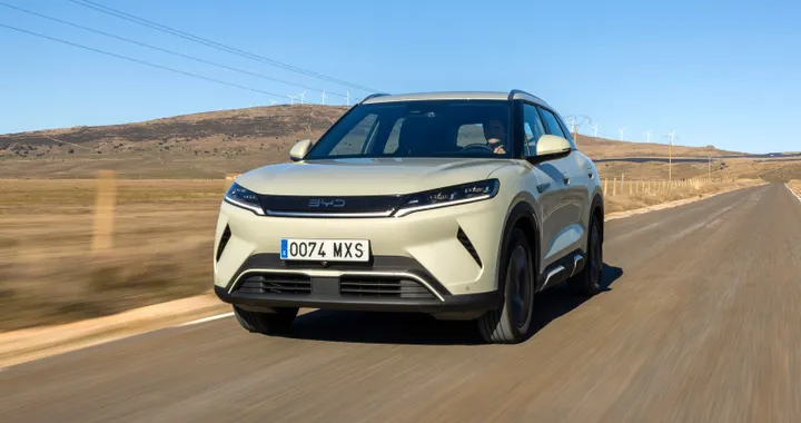 BYD, i modelli in vendita in Italia: elettriche e Plug-in. Caratteristiche e prezzi