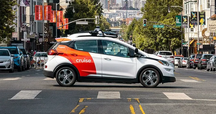 Cruise Robotaxi: superato il primo milione di miglia senza conducente