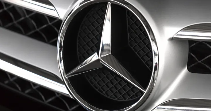 Mercedes registra un calo degli utili del 70%, ma tiene grazie ai modelli di lusso e alle elettriche Mercedes registra un calo degli utili del 70%, ma tiene grazie ai modelli di lusso e alle elettriche