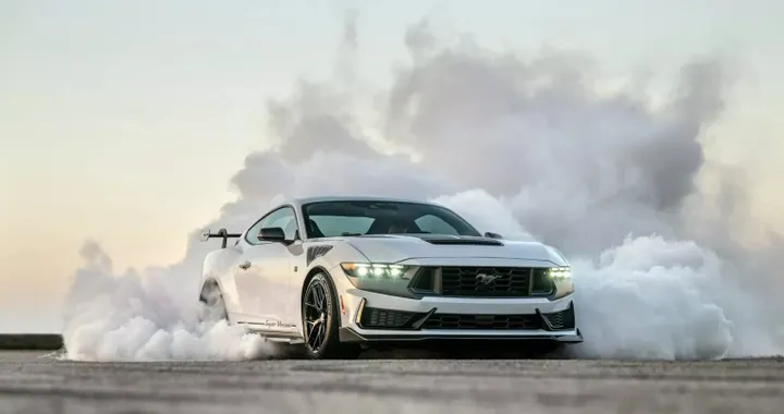 Hennessey Super Venom Mustang: 850 cavalli di pura furia e adrenalina