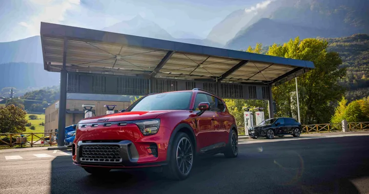 Questa è la prima stazione autostradale in Italia per sole auto elettriche