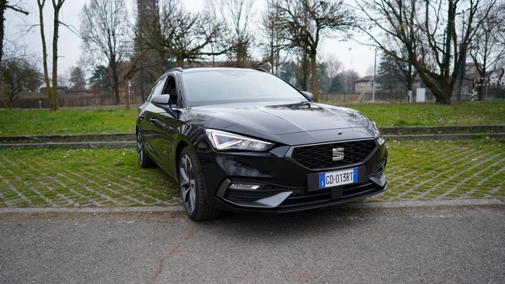 Seat Leon SportsTourer 2.0 TDI 150 DSG: la rivincita delle wagon | Recensione e Video