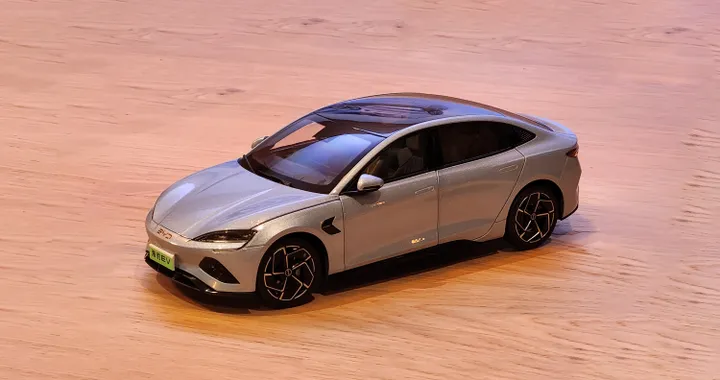 Unione Europea, indagine sui sussidi alle auto elettriche cinesi