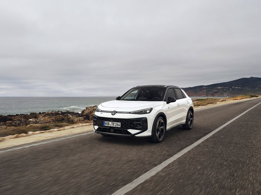 Volkswagen T-Roc 2026: primo contatto su strada con la nuova generazione | Video