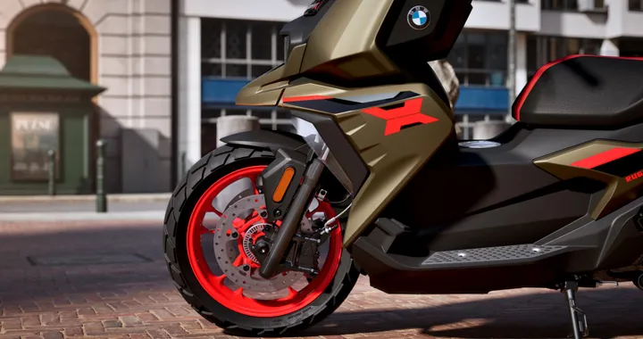 BMW C 400 X e C 400 GT 2025, ecco come cambiano gli scooter. Dotazione più ricca