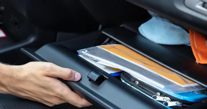 Le soluzioni per tenere in ordine i documenti dell’auto in offerta