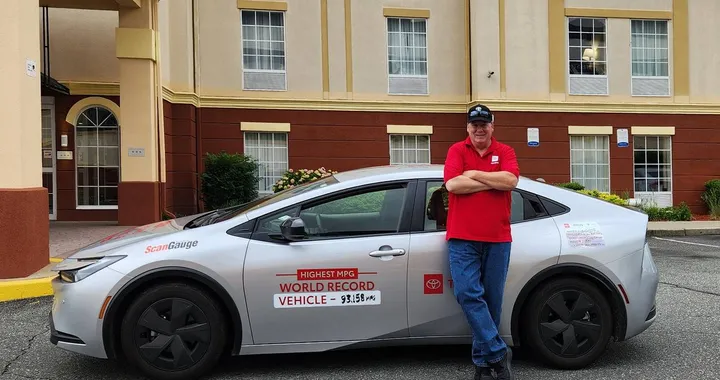 Toyota Prius: da Los Angeles a New York con un consumo record