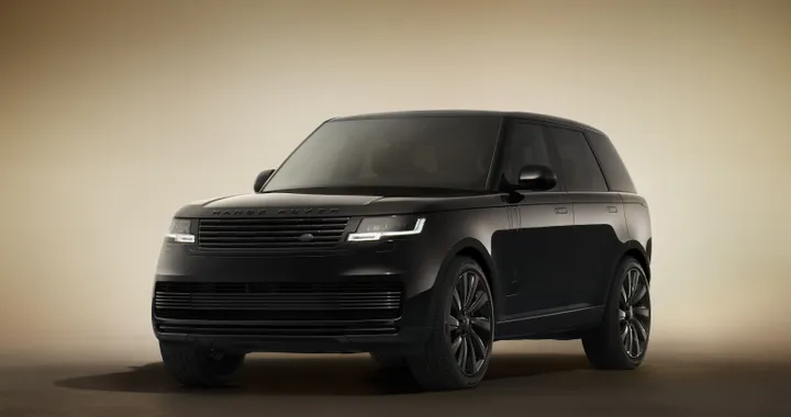 Nuova Range Rover SV Black: al Goodwood Festival of Speed si amplia la gamma
