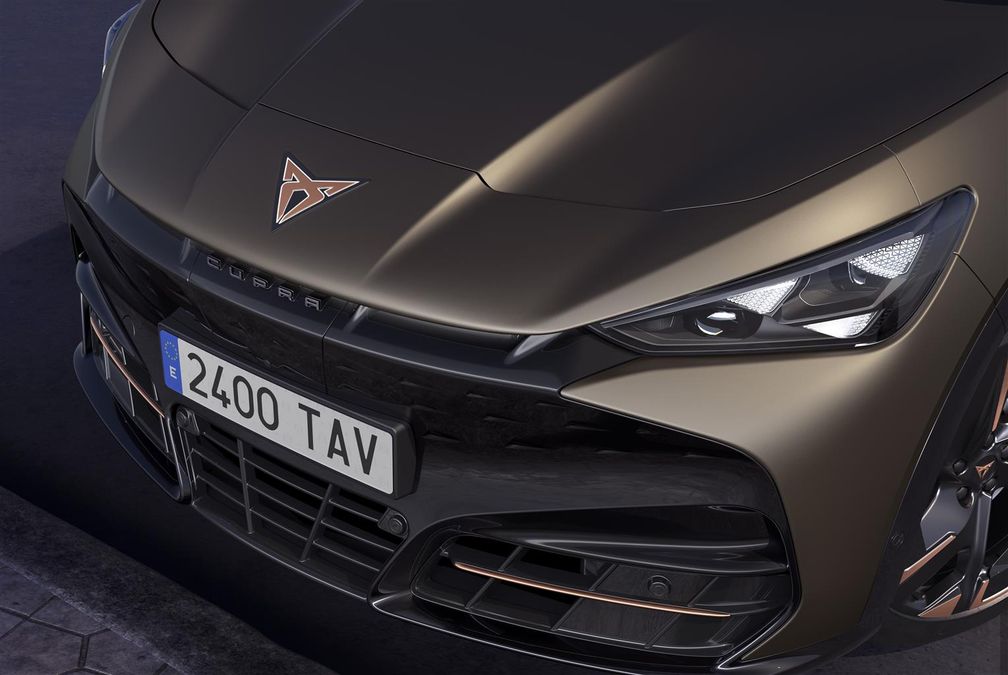 CUPRA Tavascan si aggiorna con piccole novità di equipaggiamenti, funzioni e servizi