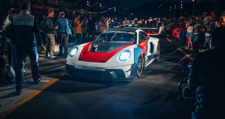 Porsche 911 GT3 R rennsport, ecco la nuova supercar per la pista da oltre 600 CV