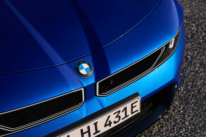 Nuova BMW Serie 3, finisce l'era del diesel: svelate tutte le versioni