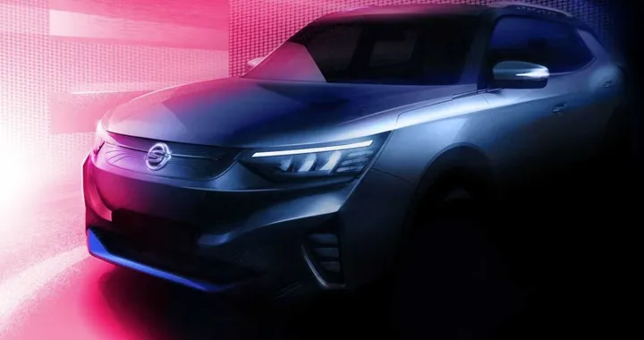 SsangYong Korando: prime immagini teaser della versione elettrica