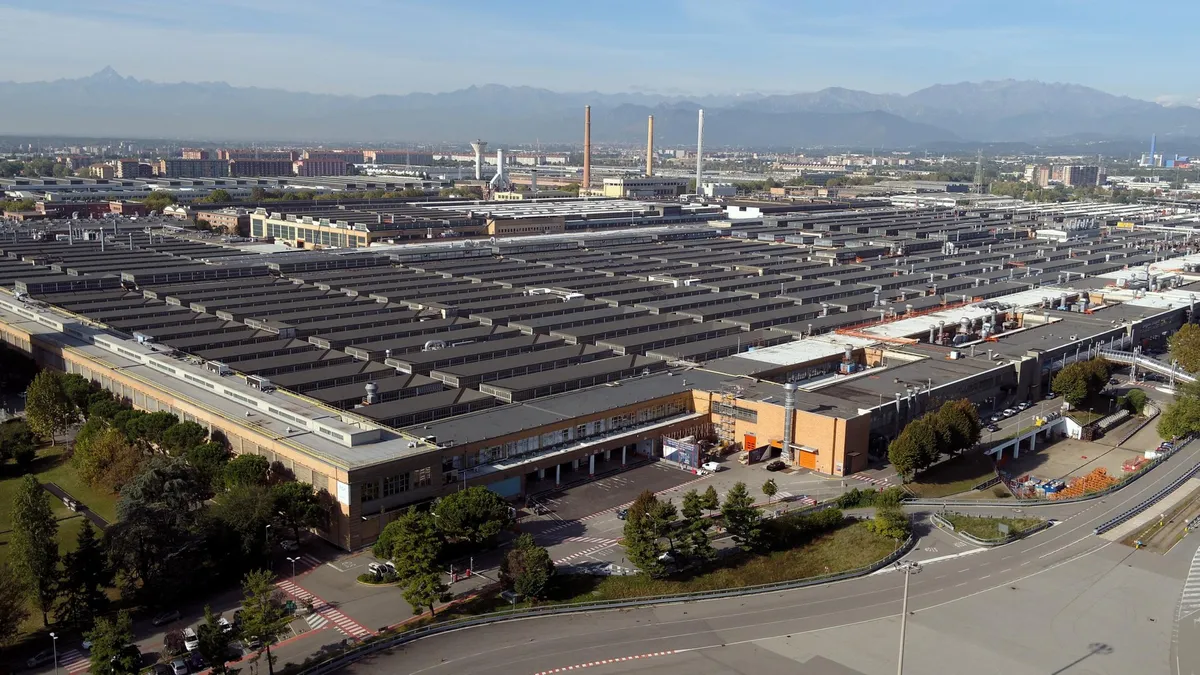 Stellantis taglia ancora a Mirafiori, previste altre 610 uscite volontarie