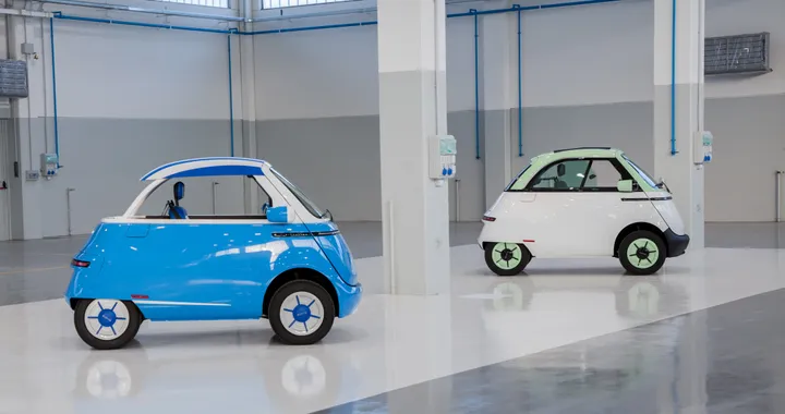 Microlino, si amplia la gamma della microcar elettrica: arriva la versione Lite