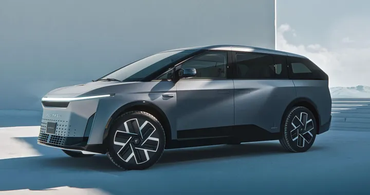 Model D, il monovolume elettrico di Foxconn disegnato da Pininfarina