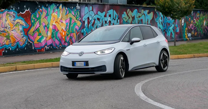 Volkswagen ID.3: nel 2021 arriveranno più autonomia e una ricarica più rapida