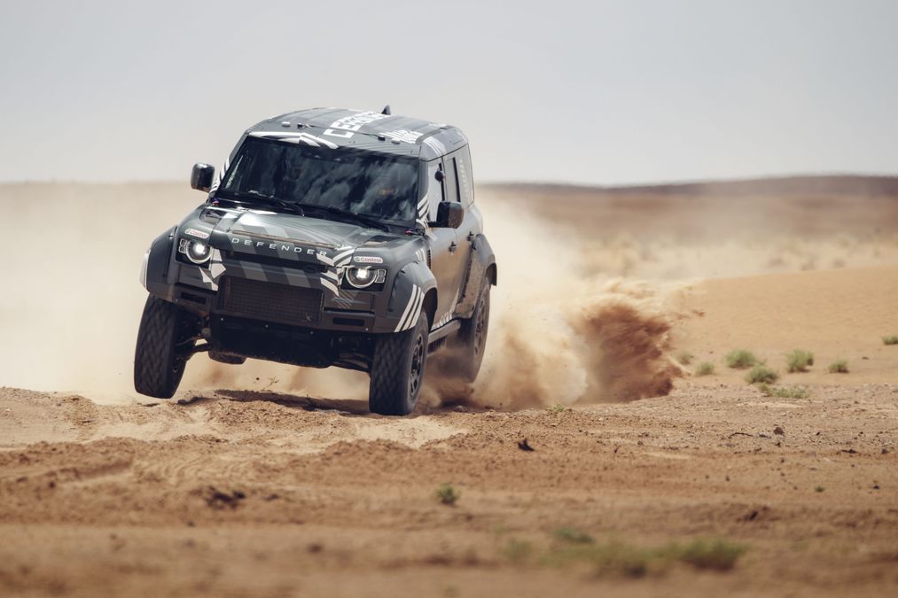 Collaudo Sahariano per la Defender Dakar: obiettivo Dakar 2026