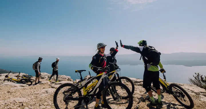 Porsche punta sulle eBike e acquista la maggioranza di Greyp