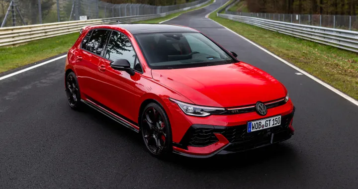 Volkswagen Golf GTI Edition 50, 325 CV e record al Nürburgring
