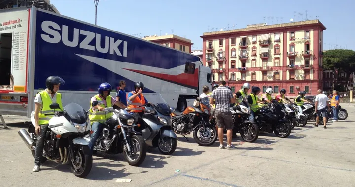 Suzuki Demo Ride Tour: tutte le tappe per provare moto e scooter Suzuki
