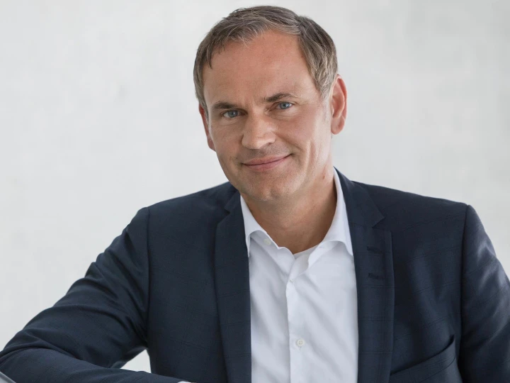 Porsche, il CEO Oliver Blume lascia: in arrivo Michael Leiters