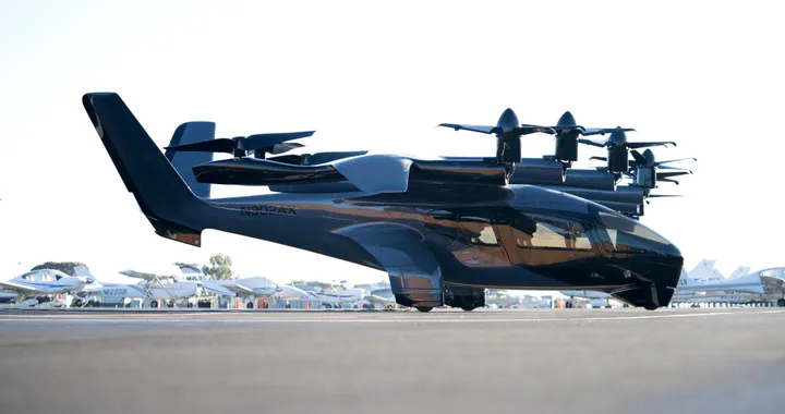 Stellantis rafforza la collaborazione con Archer per produrre l'eVTOL Midnight