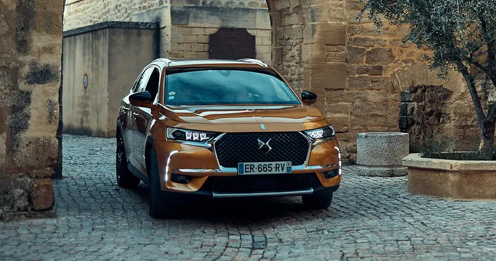 DS 7 Crossback: al debutto la versione Puretech 130 EAT8