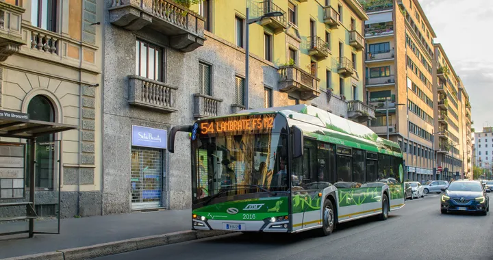 Milano, ATM commissiona altri 100 autobus elettrici a Solaris