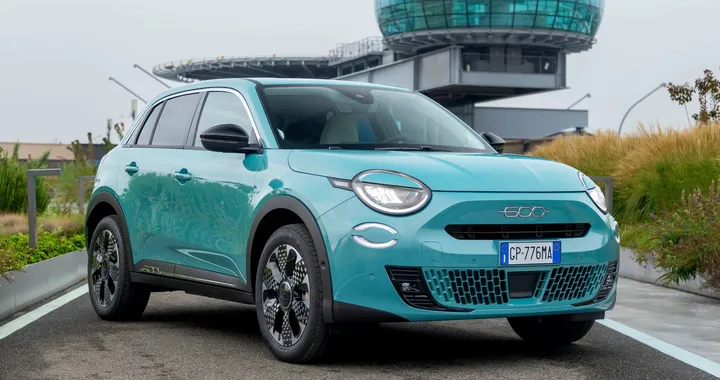 Fiat 600, ecco la versione ibrida: motori e prezzi