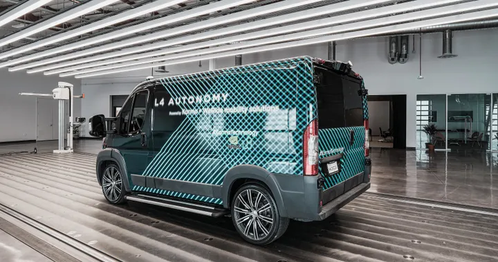 Karma lancia il suo nuovo furgone elettrico a guida autonoma di livello 4
