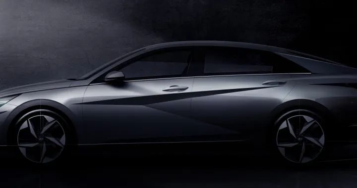Nuova Hyundai Elantra: prime immagini teaser