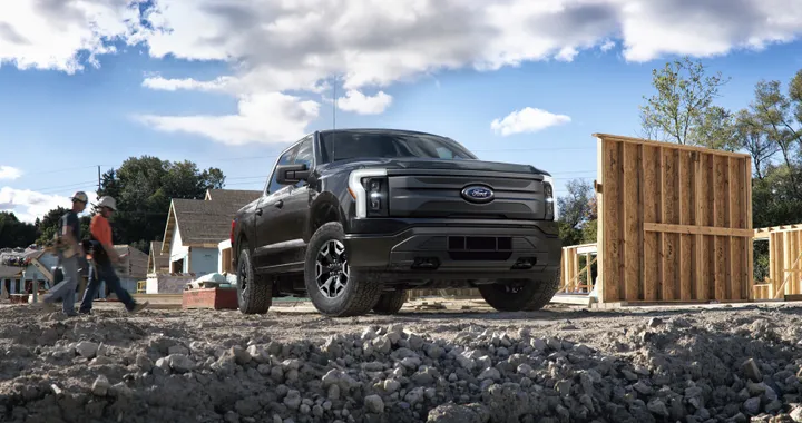 Ford F-150 Lightning Pro, il nuovo pickup elettrico per il mondo del lavoro