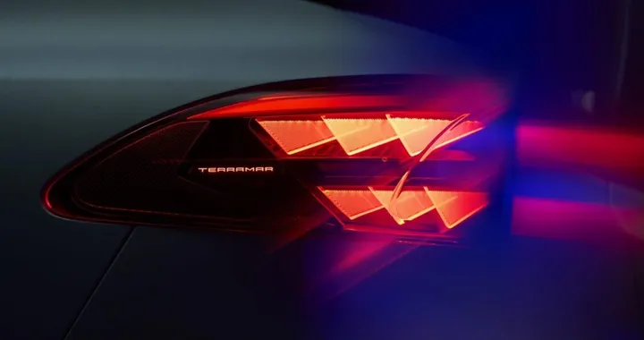Cupra Terramar: il nuovo SUV ibrido hi-tech debutterà il 3 settembre a Barcellona