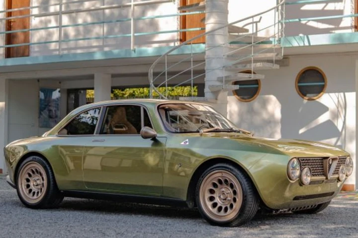 Totem GT Desideria, un gioiello artigianale da 640 CV con il cambio in vetro e oro