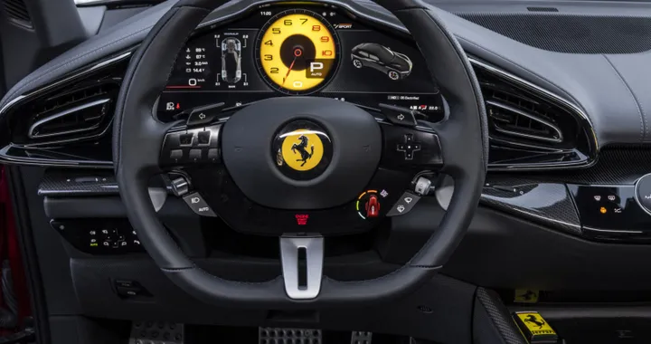 Ferrari, accordo con Samsung per la fornitura di display OLED
