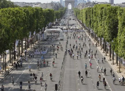 Parigi: un giorno senza auto grazie al blocco totale del traffico