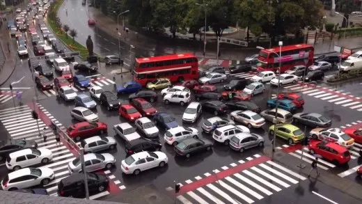Quanto tempo passiamo in auto durante la nostra vita?