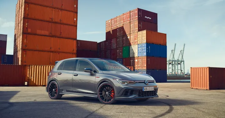 Volkswagen Golf GTI Clubsport 45: arriva in Italia l'edizione speciale con 300 CV
