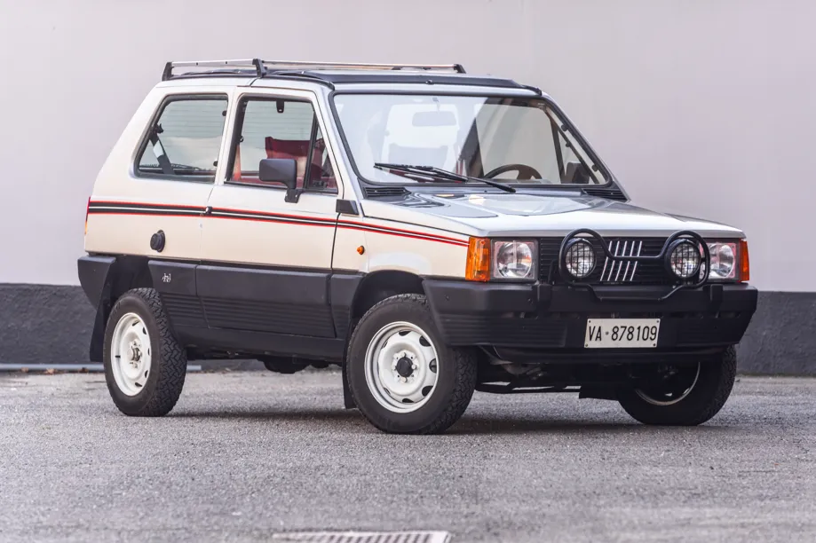 Se amate la FIAT Panda 4x4, questa edizione speciale del 1985 è tutta da scoprire