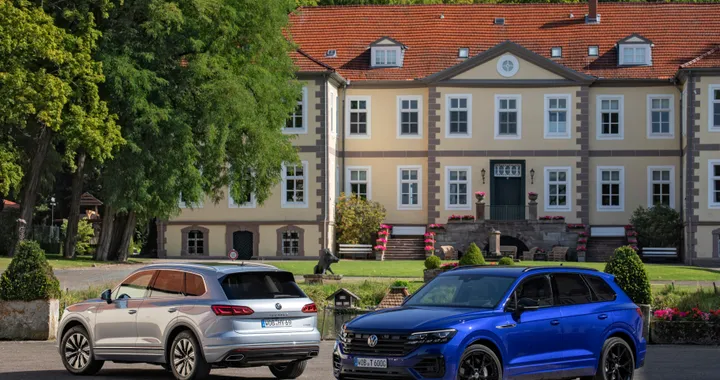 Volkswagen Touareg eHYBRID e Touareg R arrivano in Italia: prezzi