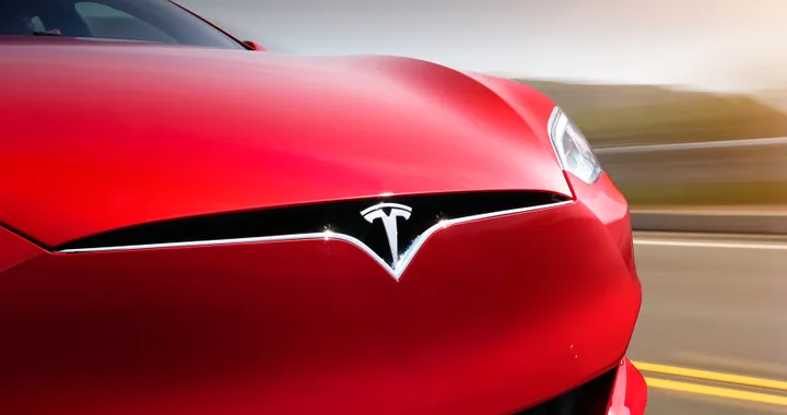 Le Tesla scatteranno da ferme come un ghepardo