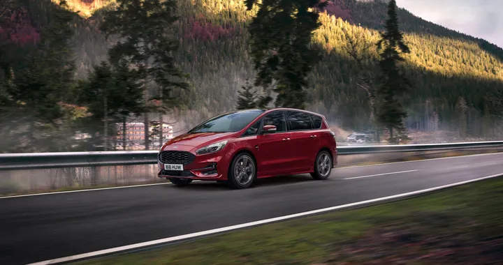 Ford S-MAX e Galaxy: arrivano le varianti Hybrid