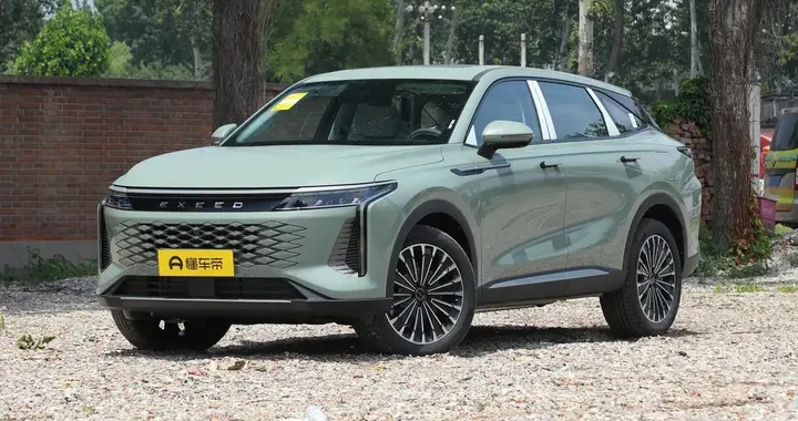 Omoda 9 debutta in Italia, il nuovo SUV Super Hybrid alla Milano Design Week