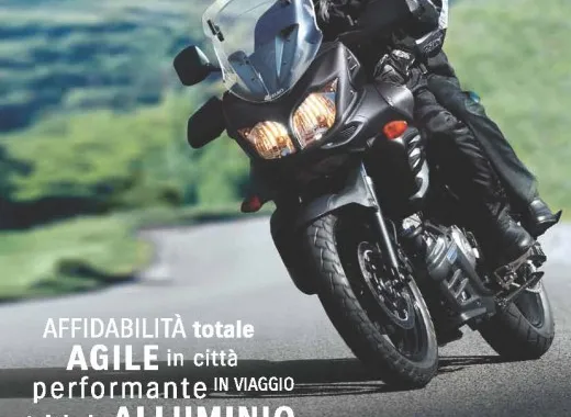 Suzuki V-Strom 650: promozione con Kit Urban in omaggio