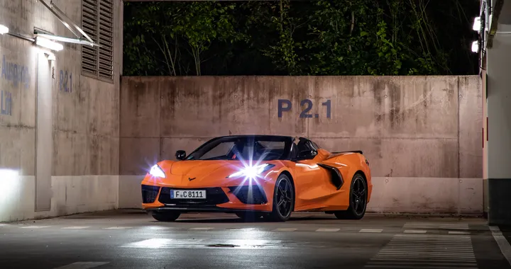 Chevrolet Corvette Stingray con motore centrale arriva in Italia: da 90.100 euro