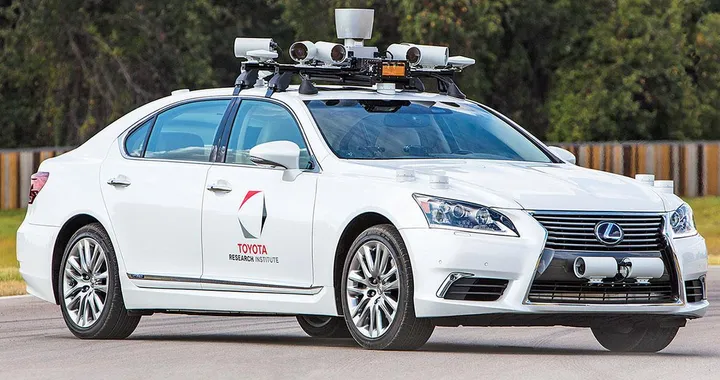 Toyota: veicoli connessi, autonomi e...&quot;parlanti&quot; dal 2021